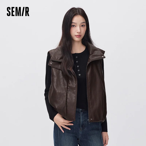 អាវកាក់ Semir សម្រាប់នារី ធ្វើពីស្បែកសិប្បនិម្មិត កអាវឈរ រាងមូល រាងប៉េងប៉ោង ស្ទីលតាមដងផ្លូវ 2026 សម្លៀកបំពាក់ប្រចាំថ្ងៃរដូវរងាថ្មី