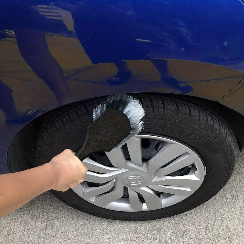 1pc Short Handled Tire Brush, Suitable For Motorcycle And Car Tire Cleaner, Soft Bristle Brush,Used To Clean Dirt OnTires.Short