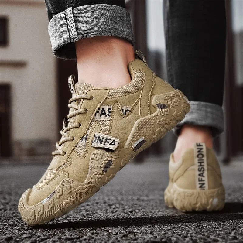 Men's casual sneakers four seasons new breathable soft-sole anti-slip light comfort outdoor running shoes tooling sports shoes