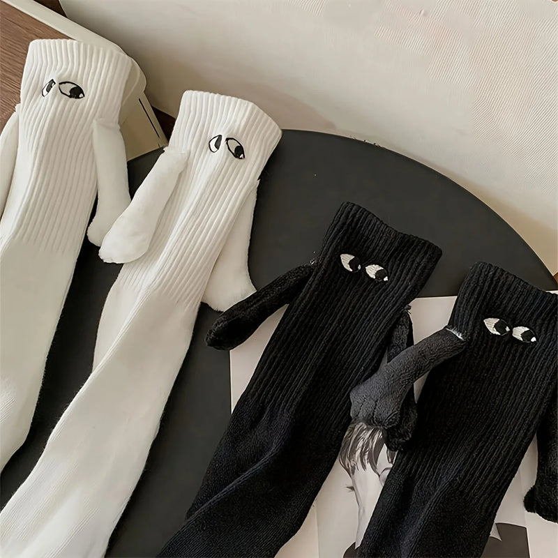 1/2Pairs Couple's Magnetic Toe Link Socks - Playful Cartoon Face Design, Matching Couples Novelty Socks, Fun Fashion Accessory