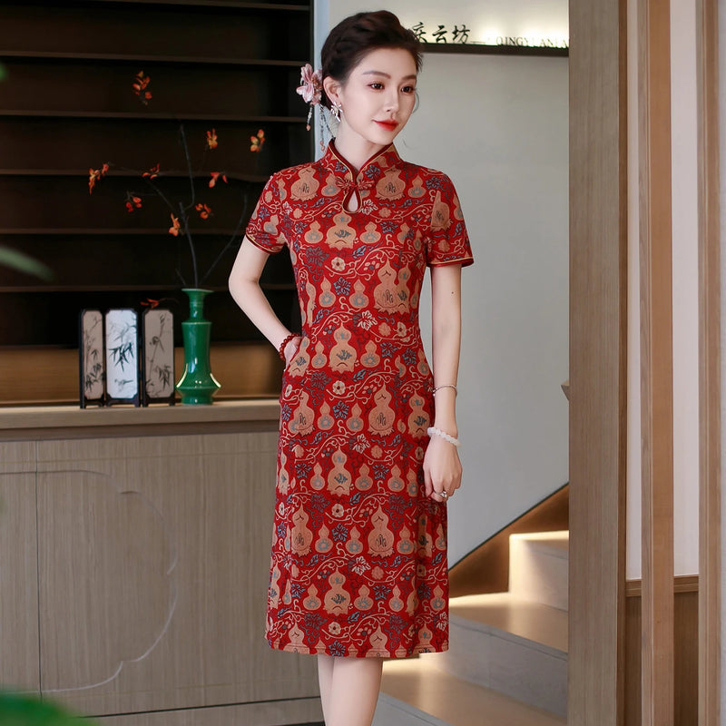 រ៉ូប Cheongsam បែបចិន រ៉ូប Qipao សម្រាប់នារី រ៉ូបបោះពុម្ពផ្កា សម្លៀកបំពាក់បែប Vintage