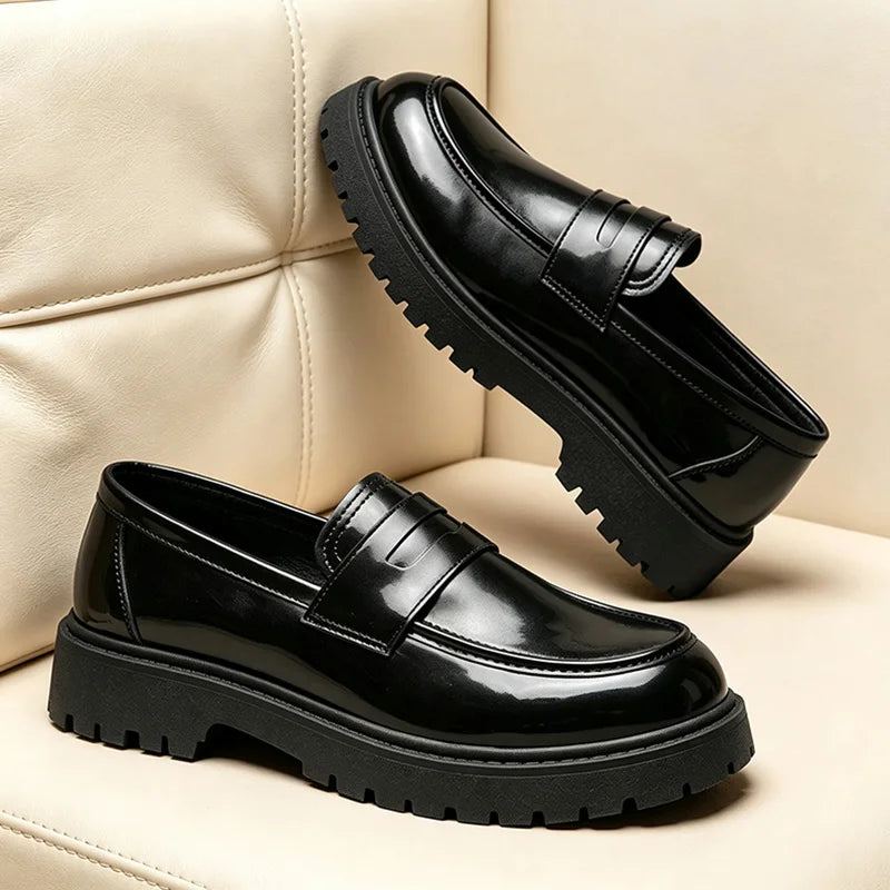 Men's slip on Lazy casual shoes four seasons breathable light soft-sole non-slip comfort fashion Thick sole outdoor walking shoe