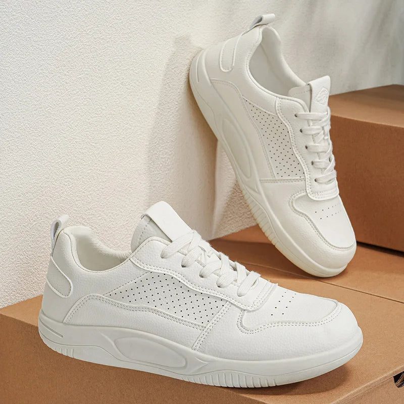Men's white casual shoes four seasons soft sole breathable light outdoor walking shoes fashion students comfort sport board shoe