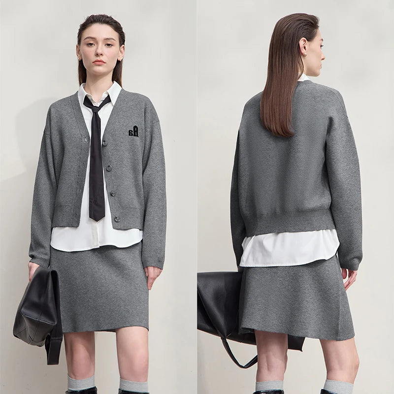 AMII Sweater 2026 Autumn Winter New Lady Cardigan V-neck Knit Long Sleeves Cardigan Mini Skirts Casual Women's Clothing 12523114