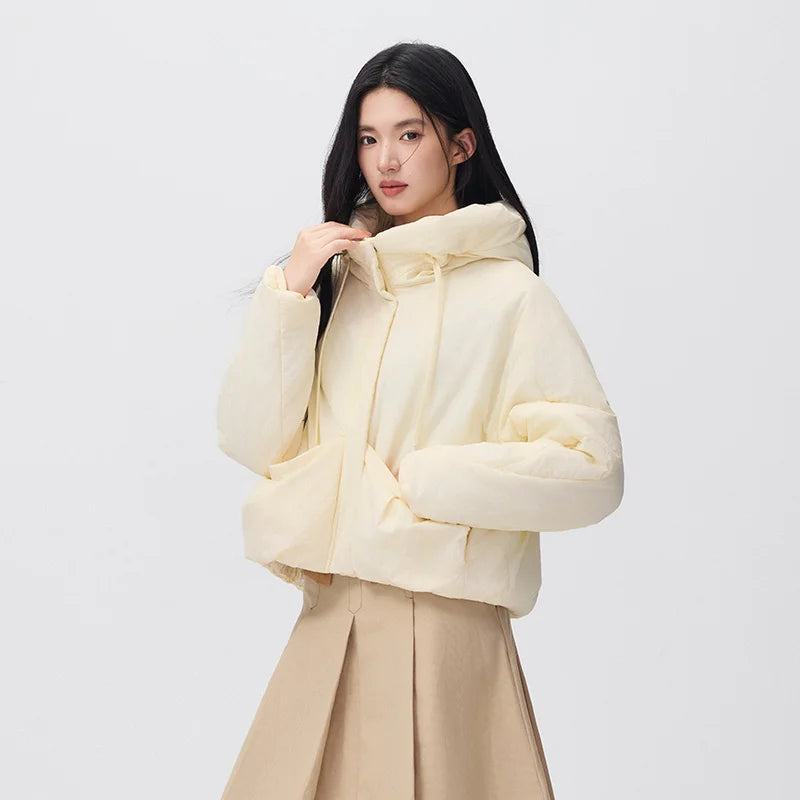 អាវក្រៅ Semir សម្រាប់នារី មានក្រណាត់ មានហ៊ូដ រាងប៉េងប៉ោង រលុង ស្ទីលតិចតួចបំផុត ឆ្នាំ២០២៦ ស្ទីលស្លៀកពាក់ប្រចាំថ្ងៃរដូវរងាថ្មី ស្ទីលធម្មតាសម្រាប់ទីក្រុង