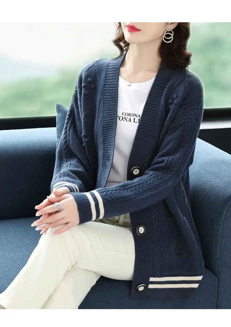 អាវក្រៅ Cardigan សម្រាប់នារី ម៉ូដអាវប៉ាក់រលុង អាវធំប៊ូតុងហោប៉ៅ អាវម្តាយវ័យកណ្តាល អាវធំសម្រាប់នារី រដូវស្លឹកឈើជ្រុះ រដូវរងា