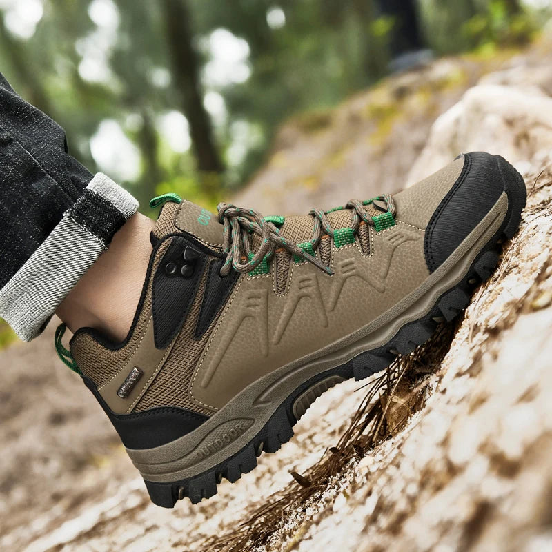 Men's hiking shoes four seasons non-slip outdoor casual walking shoes fashion youth high-top comfort cross-country sports shoes