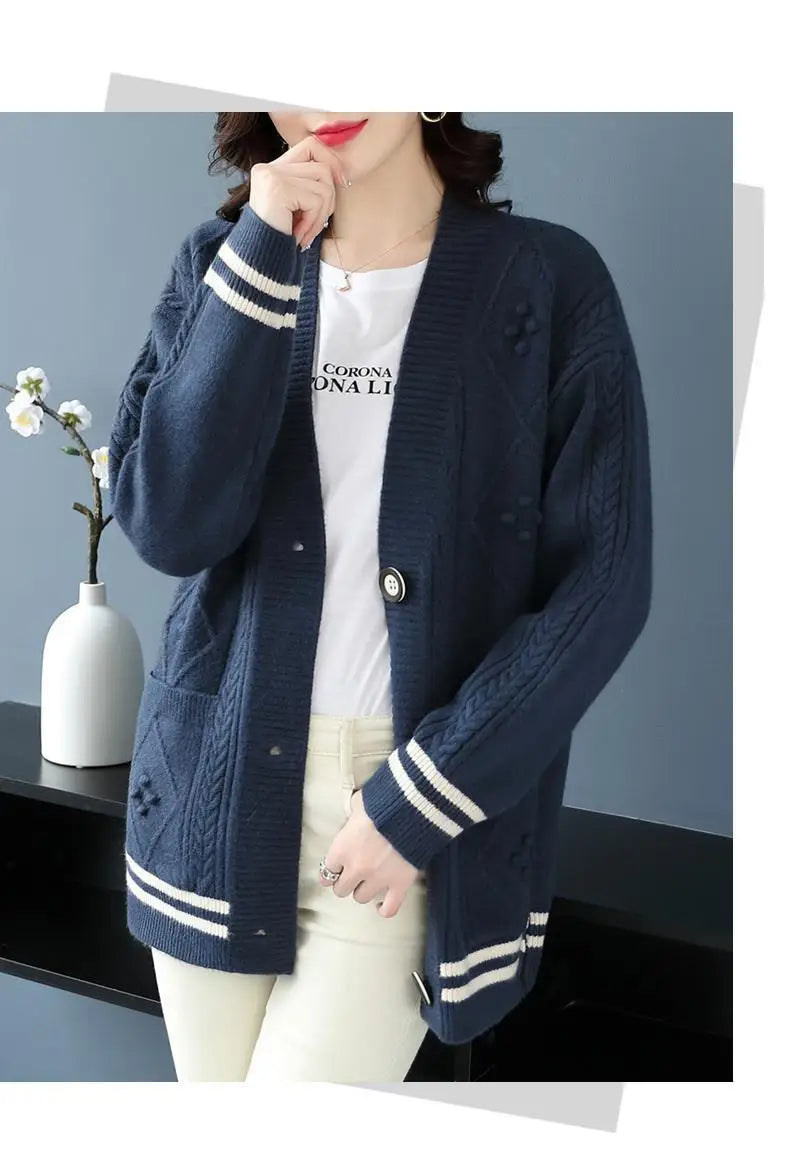 អាវក្រៅ Cardigan សម្រាប់នារី ម៉ូដអាវប៉ាក់រលុង អាវធំប៊ូតុងហោប៉ៅ អាវម្តាយវ័យកណ្តាល អាវធំសម្រាប់នារី រដូវស្លឹកឈើជ្រុះ រដូវរងា