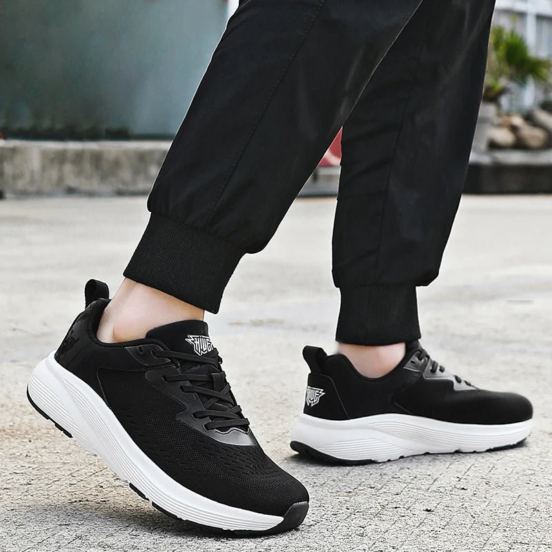 Men's breathable casual sneakers four season new soft sole outdoor racing running shoes students' lightweight speed sports shoes