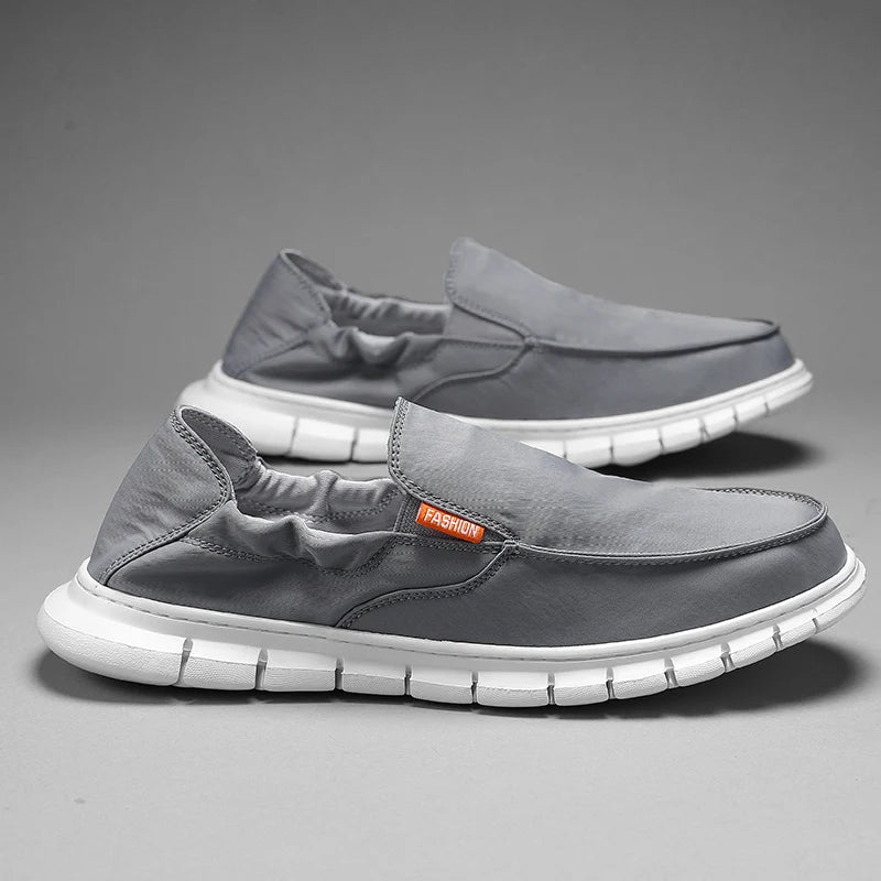 Mens Walking Shoes 2025 New Lightweight Low Cut Luxury Design Fashion All Season Wear Travel Sports Shoes Trendy Sneakers Men