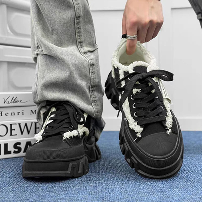 Men's Thick-sole Casual shoes Four Season New Breathable Light Heighten Soft-sole Comfort Outdoor Walking Fashion Joker Sneakers
