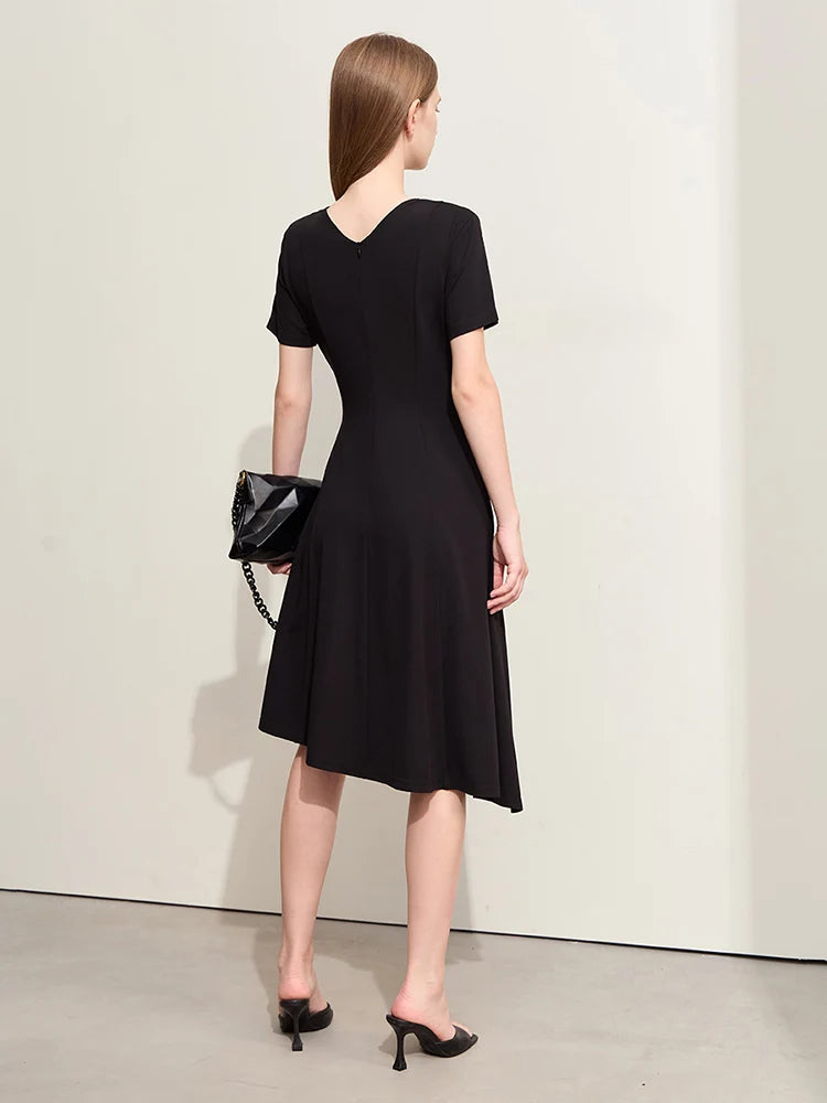 រ៉ូប Amii Minimalism Asymmetric Hem សម្រាប់ស្ត្រី 2026 រដូវក្តៅថ្មី Slim Office Lady រ៉ូបប៉ាក់ V-Neck រឹងមាំ 12442141