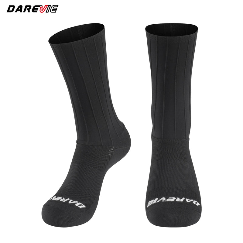 ស្រោមជើងជិះកង់ DAREVIE AERO សម្រាប់បុរស ស្រោមជើង Pro Aerodynamics ការពារការរអិល ស្រោមជើងជិះកង់សម្រាប់បុរស សម្ភារៈកីឡាក្រៅផ្ទះ