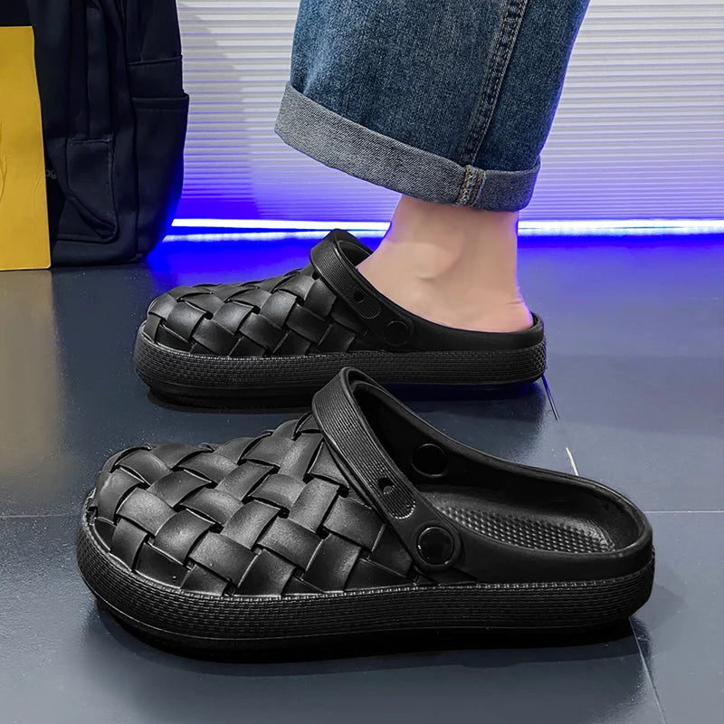 Men's casual beach slippers summer new breathable lightweight soft-sole anti-slip outdoor fashion walking dual-use water shoes