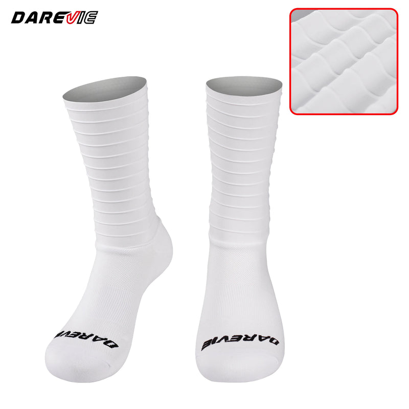 ស្រោមជើងជិះកង់ DAREVIE Aero 2.0 ស្រោមជើងបុរសធន់នឹងខ្យល់កាត់បន្ថយប្រសិទ្ធភាពខ្ពស់ ស្រូបយកសំណើម ប្រឆាំងនឹងការរអិល ស្រោមជើងជិះកង់បុរស