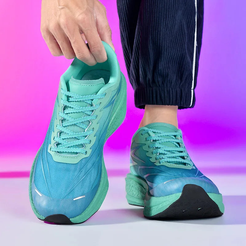 Men's lightweight casual sneakers spring summer new soft sole outdoor racing running shoes student breathable speed sports shoes