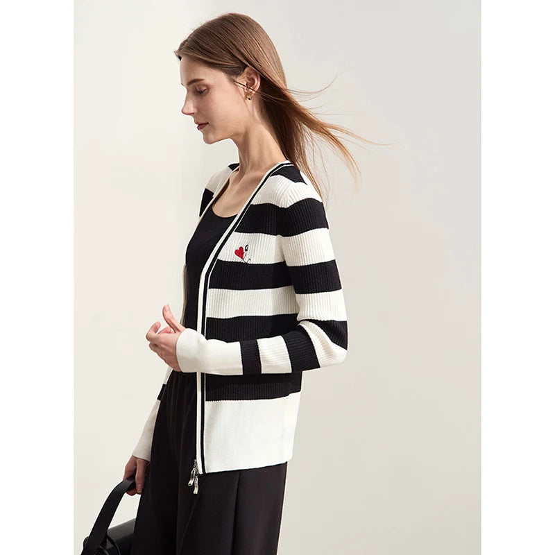 អាវក្រៅ Amii Minimalism Cardigans សម្រាប់នារី រដូវស្លឹកឈើជ្រុះ ឆ្នាំ២០២៥ ថ្មី ក V ប៉ាក់ដោយខ្សែរ៉ូត អាវក្រៅស្តើងសម្រាប់នារី 12413002
