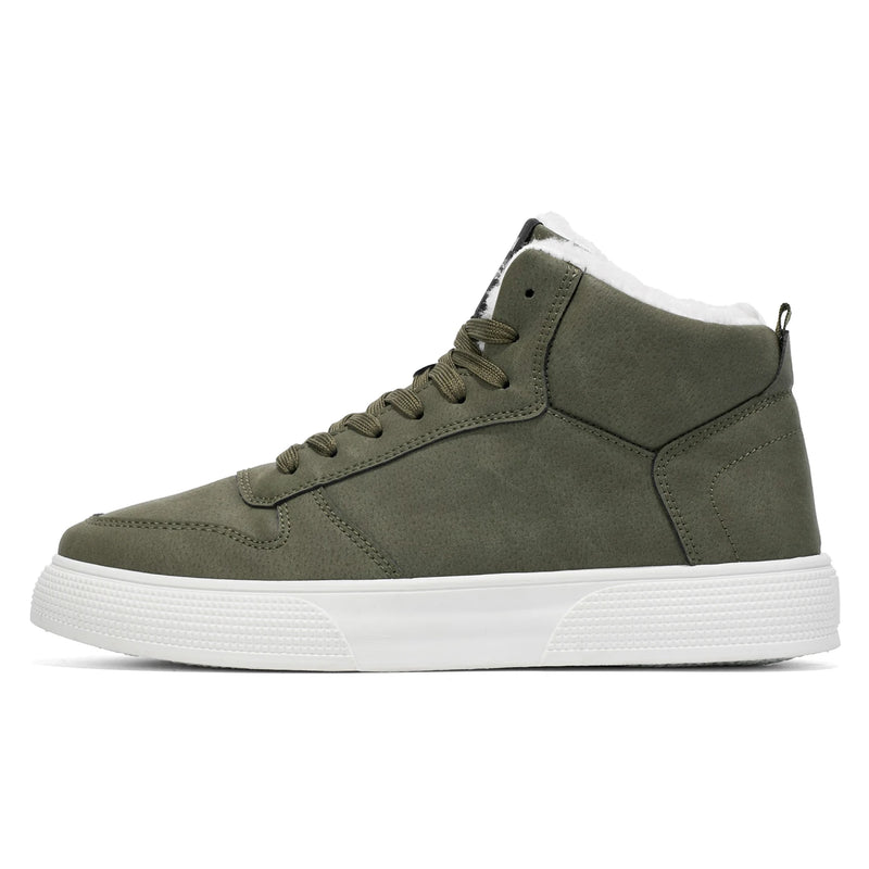 Men Board Shoes Winter New Plush Leather Non-slip Fashion Versatile Outdoor Walking Shoes Comfortable Warm Casual Shoes Man