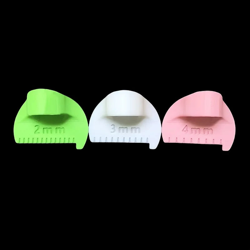 2pcs Sewing Measuring Tools,Durable Edge Stitching Lock and Knitting Tools,for Beginners. Features Spacing of 4mm,3mm.