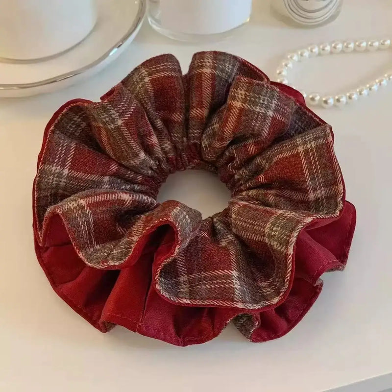 2026 New Elegant Scrunchie Hair Rope For Women Luxury Bun Maker Hair Tie Flower Headwear Elastic Ponytail Holder