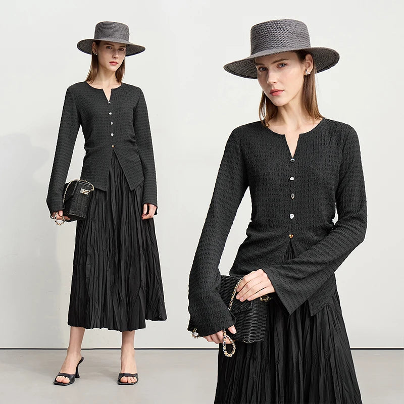 Amii Long Sleeve Women's T-shirt 2026 Autumn New Minimalist Slim Elastic Flare Sleeve Knitted Pullover Tops For Woman 12611001