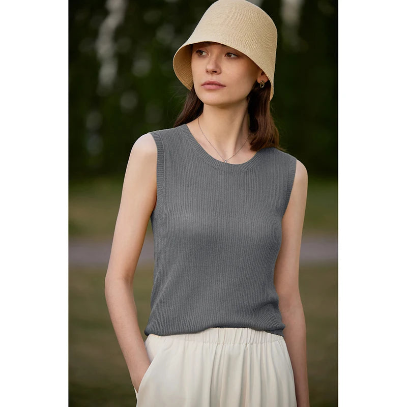 AMII Minimalism 2026 Summer New Woman Clothing Sleeveless O Neck Office Lady Knitted Female Chic Straight Camisole&Vest 72322002