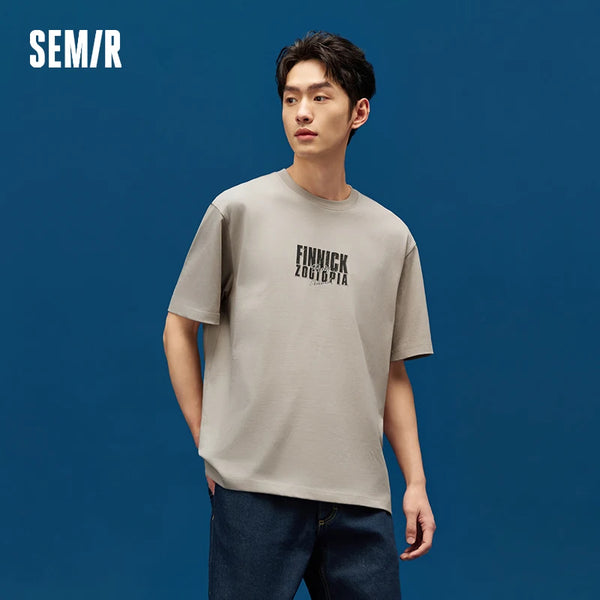 អាវយឺតបុរស Semir ដៃខ្លីត្រជាក់ស្រួលដកដង្ហើមរដូវក្តៅ 2026 កមូលរលុងអក្សរក្រាហ្វិកគំនូរជីវចលបោះពុម្ពស្ទីលធម្មតា