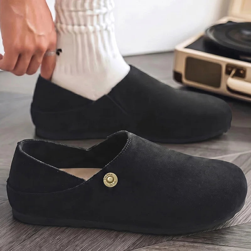 Men's Casual Shoes Four Seasons new Breathable Light Soft-sole Comfort Outdoor Walking Shoes Versatile Tide Sports board Shoes