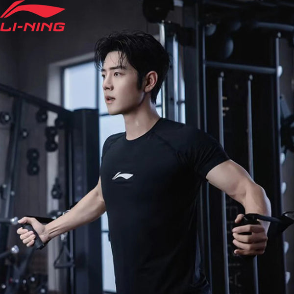 អាវយឺតហាត់ប្រាណបុរស Li-Ning 79% ប៉ូលីអាមីត 21% អេឡាស្ទីន តឹងណែន មានខ្យល់ចេញចូលបាន អាវយឺតទាន់សម័យ LiNing Sports AUDV039