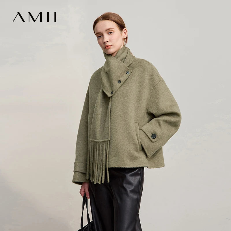 អាវធំ AMII សម្រាប់នារី រដូវរងា ឆ្នាំ២០២៥ អាវធំរោមចៀមថ្មី ដៃខ្លី ក V សម្រាប់នារី រលុង ក្តៅ សម្រាប់នារី 12524033