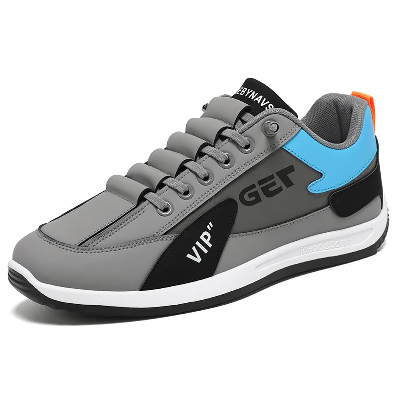Men's flat casual shoes Four seasons lightweight soft-sole non-slip outdoor walking shoes fashion youth Joker sports board shoes