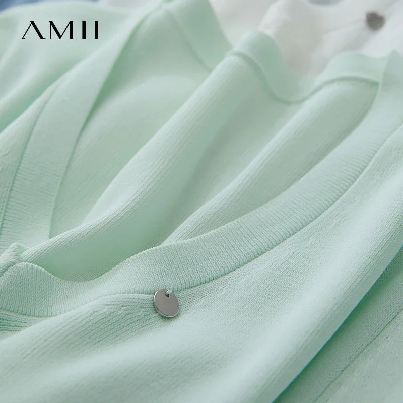 អាវយឺតដៃខ្លីសម្រាប់នារី Amii Minimalist ធ្វើពីរោមចៀម 2026 រដូវស្លឹកឈើជ្រុះថ្មី ក V ស្មាខាងមុខ រាងស្លីម 12521044