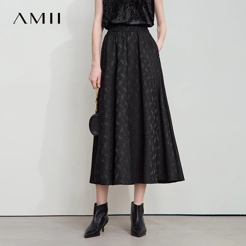AMII សំពត់ខ្លីពណ៌ខ្មៅរាងអក្សរ A សម្រាប់រដូវស្លឹកឈើជ្រុះឆ្នាំ ២០២៦ សម្រាប់នារី រចនាបថប្រណីត ចរឆើតឆាយ ចង្កេះយឺត សំពត់ផ្លូវការសម្រាប់នារី 12523037