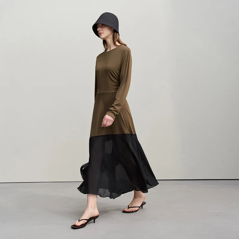 រ៉ូប Amii Womens រដូវស្លឹកឈើជ្រុះឆ្នាំ ២០២៦ រ៉ូបថ្មីឆើតឆាយ លំនាំប៉ាក់ អាវក្រណាត់ Chiffon រាងអក្សរ H រលុង សំពត់វែងធម្មតាសម្រាប់នារី 12621063