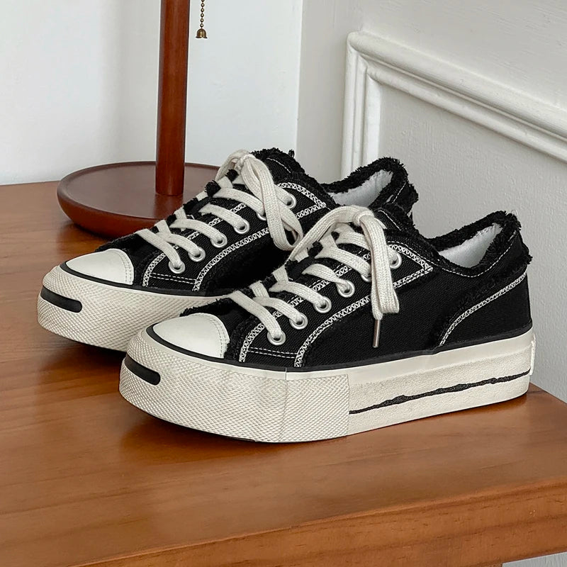 Men's concise canvas casual shoes Four Seasons new breathable light soft-sole comfort fashion outdoor walking sports board shoes