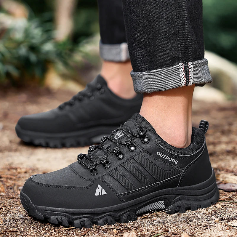 Men's Plus Size Outdoor Hiking Shoes Four Seasons Non-Slip Comfort Casual Walking Shoes Fashion Youth Joker Sports Running Shoes