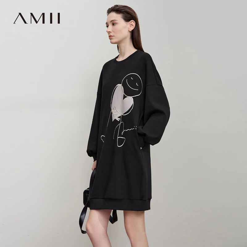 AMII Casual Dresses 2026 New Autumn Print Embroidery Long Sleeves Drop Shoulder Round Neck Pocket Loose Sweatshirt Dress12523017