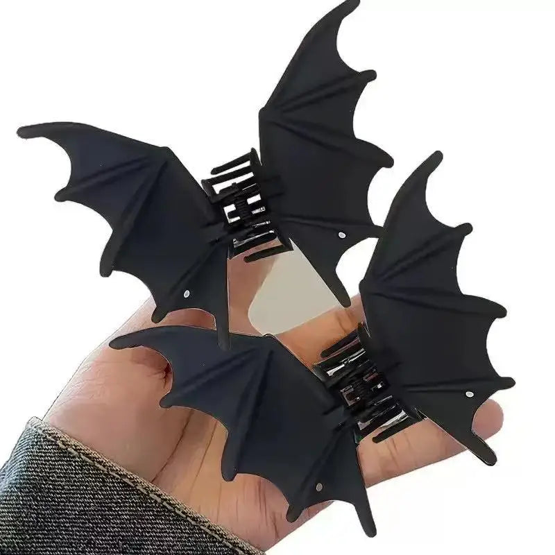 Gothic Bat Hair Clip Halloween Matte Black Gothic Punk-Style Animal Print Hairpin for Women, Elegant Party Hair Accessory