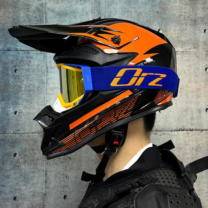 ORZ-F16 adult off-road motorcycle helmet DH bicycle downhill cross helmet capacity de moto DOT approved for both men and women
