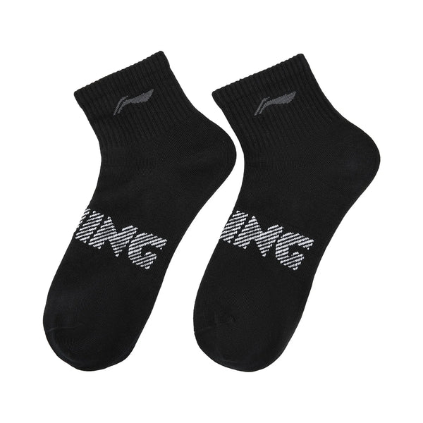ស្រោមជើង Li-Ning Unisex ៣គូ រចនាបថកីឡា 57% កប្បាស 23.8% អាគ្រីលីក 17.1% ប៉ូលីអាមីត 2.1% អេឡាស្ទីន ស្រោមជើង LiNing ប្រវែង 22-28សង់ទីម៉ែត្រ AWTW007