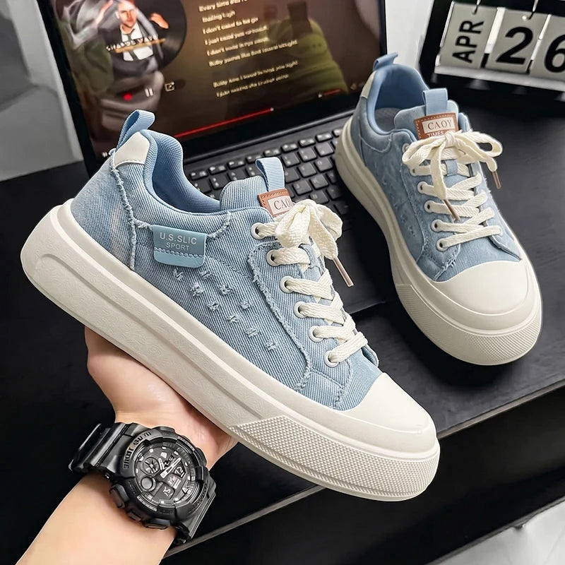 Mens Board Shoes 2025 New Fashion Flat Casual Sports Shoes Outdoor Comfort Simple Sneakers Men