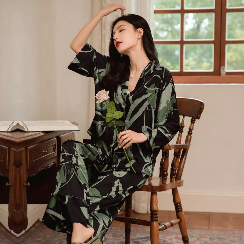 Women's Ice Silk Pajama Set Lightweight Long Sleeve Loungewear Fashionable Silk Design Luxurious Comfort for Homewear Pijama