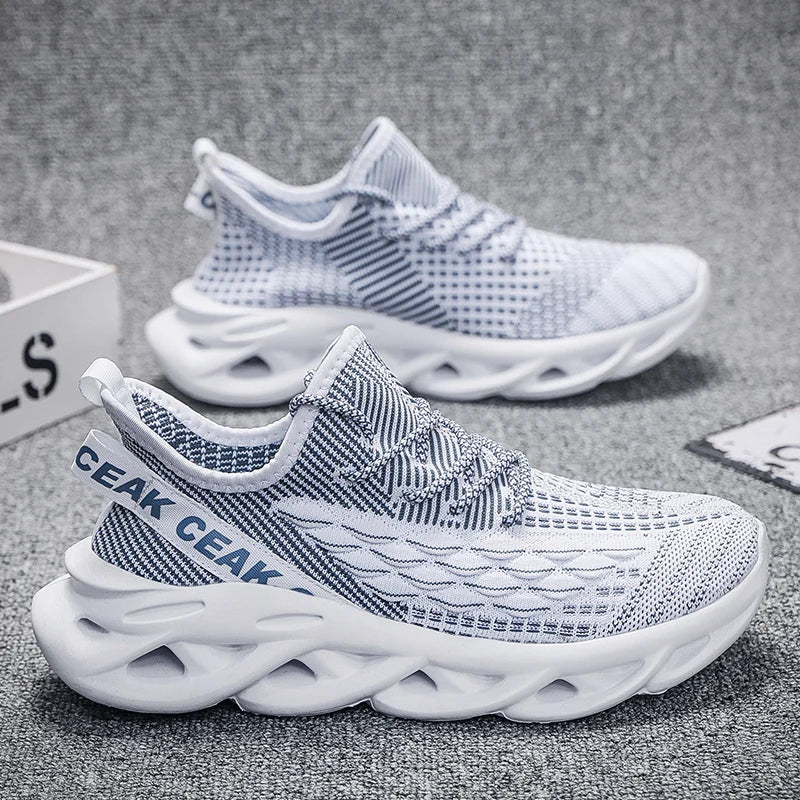 Men's light breathable casual sports shoes four seasons soft sole shock absorption outdoor running shoes students mesh sneakers