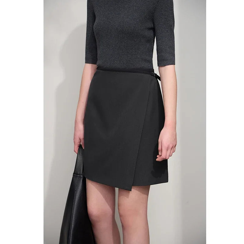 AMII Minimalist Women's Skirt 2026 Autumn New Office Lady Versatile Fashion Asymmetric Wrinkle A-line Half-body Skirt 12511092