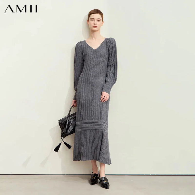 រ៉ូប Amii Minimalism រដូវស្លឹកឈើជ្រុះឆ្នាំ ២០២៦ សម្រាប់ស្ត្រី រ៉ូបថ្មីឆើតឆាយធម្មតា V-neck ដៃអាវរាងចង្កៀង រ៉ូបប៉ាក់ខ្ជិល 12443091