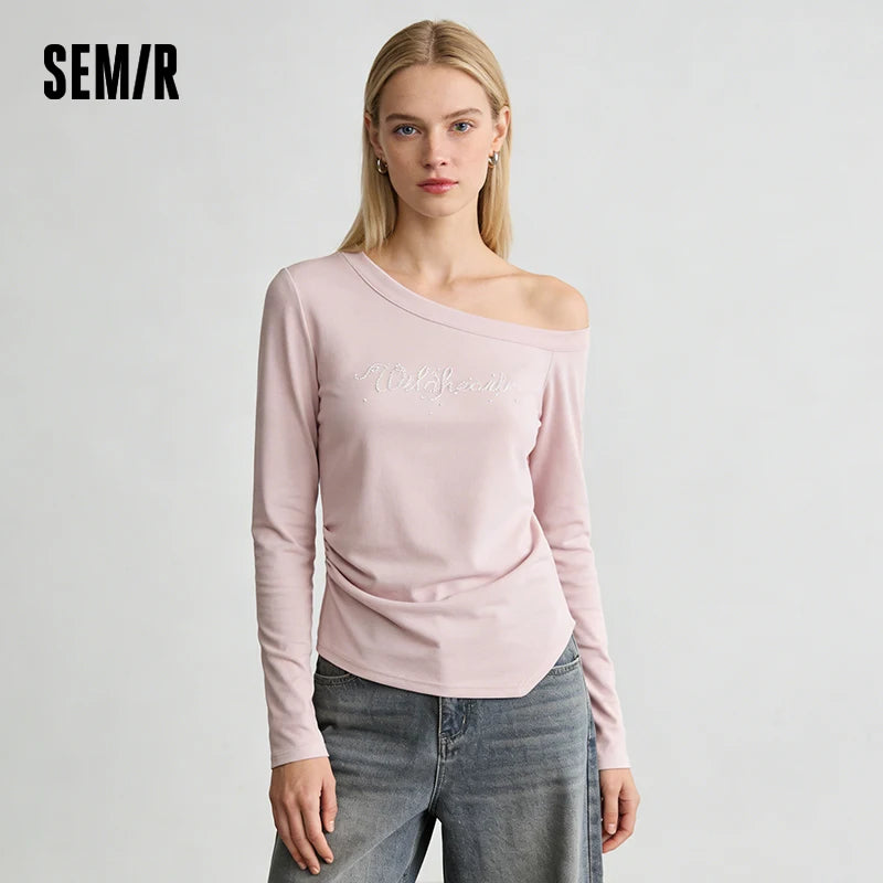 Semir Stylish Tshirt Women 2026 Spring Short Oblique Shoulder Letter Slim Fit Unique Design Casual Fashion Daily Wear Top