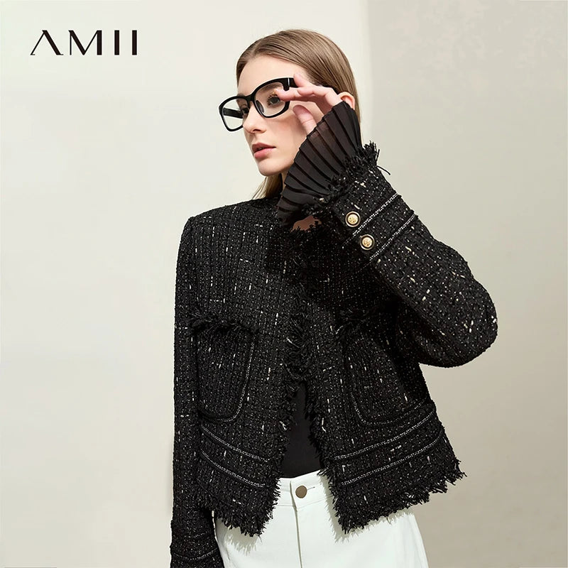 អាវធំនារី Amii រដូវស្លឹកឈើជ្រុះឆ្នាំ ២០២៦ អាវធំថ្មីធ្វើពីក្រណាត់ Tweed មានគែមៗ មានខ្សែចងដៃ អាវធំប្រអប់ អាវកខ្លីរលុង ស្រស់ស្អាត 12611035