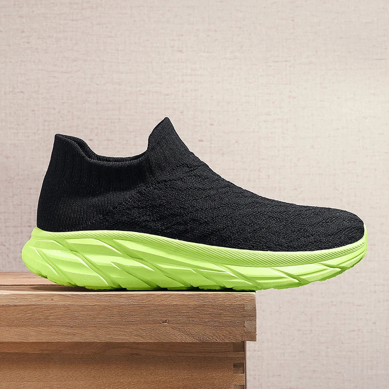 Couple Walking Shoes Low Cut Breathe Mesh Sports Leisure Shoes Fashion EVA Soft Sole Lightweight Sneakers for Men Women