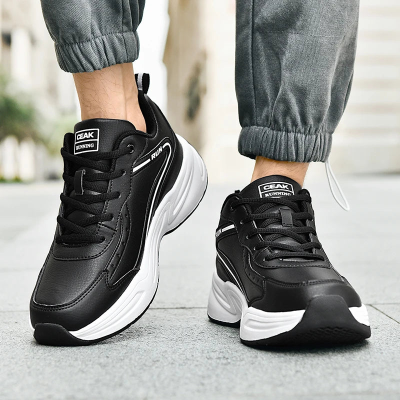 Men's Plus-Size Light Casual Sneakers Four Seasons New Breathable Soft-Sole Non-Slip Outdoor Running Shoes Student Sports Shoes