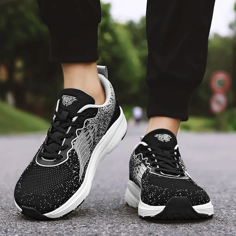 Men women casual sneakers four seasons fashion breathable soft-sole outdoor speed running shoes couple light racing sports shoes